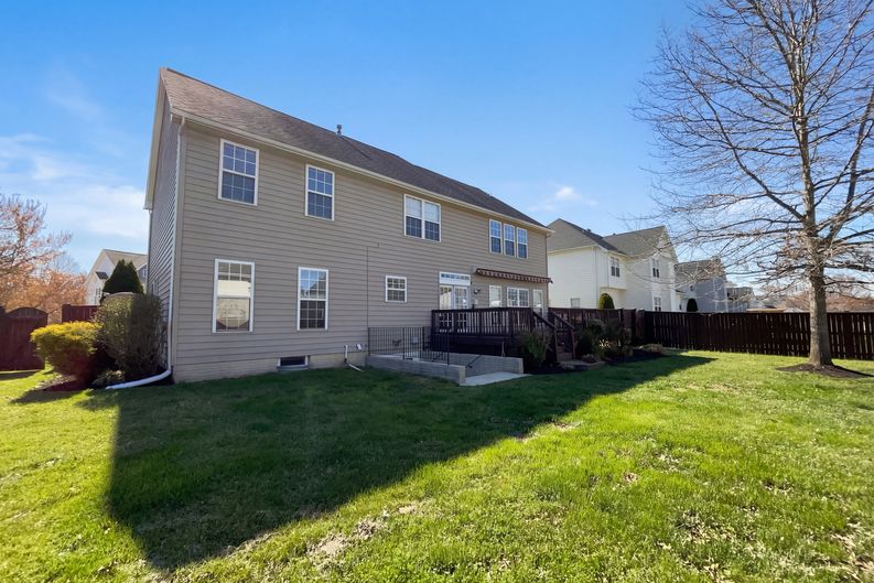 Photo 5 of 46 of 14214 Cold Harbour Dr, Accokeek, MD