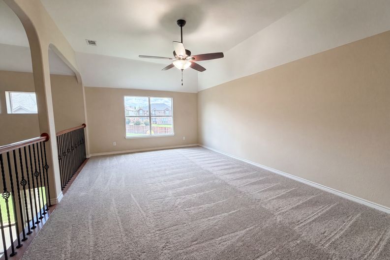 Photo 9 of 25 of 8613 Sunwood Ct, Fort Worth, TX