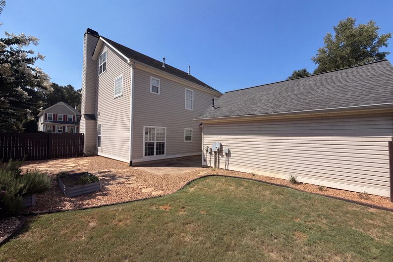 Photo 33 of 48 of 12 Columns Way, Newnan, GA