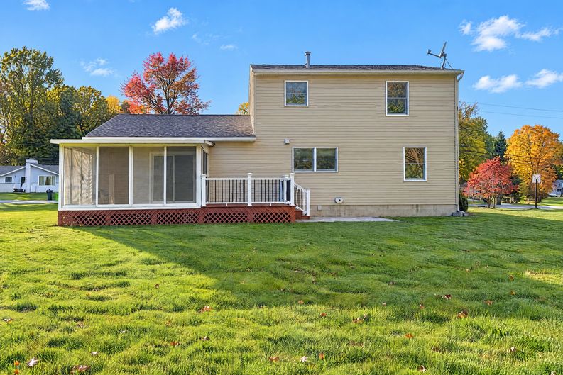 Photo 28 of 43 of 453 Carruthers Rd, Tallmadge, OH