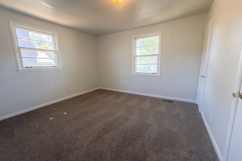 Photo 4 of 23 of 561 Augusta Dr, Hermitage, TN
