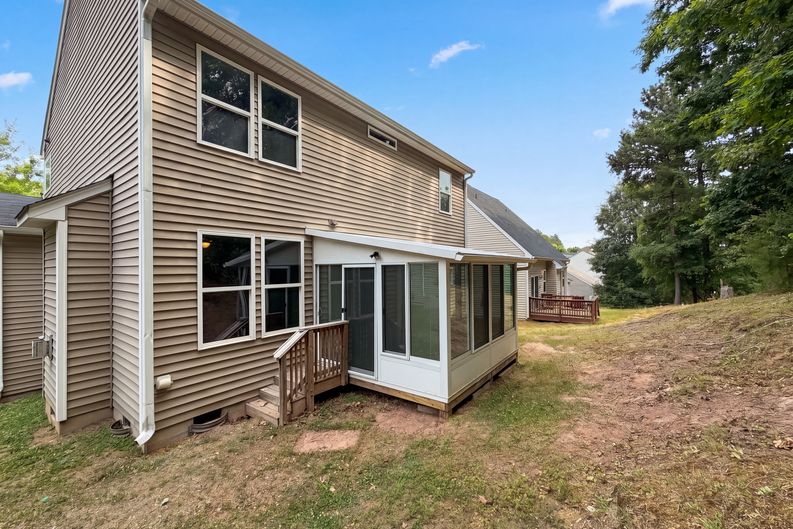 Photo 5 of 17 of 612 Turmeric Ln, Durham, NC