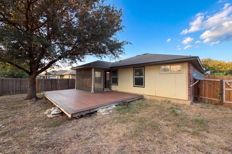 Photo 15 of 17 of 1107 Burgess Dr, Leander, TX