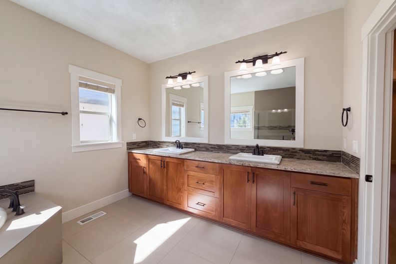 Photo 11 of 22 of 15134 NW Marie Way, Portland, OR