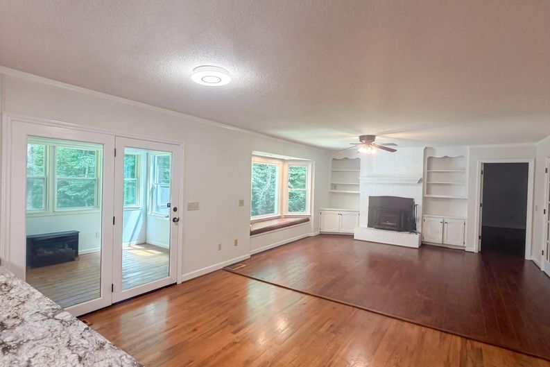 Photo 41 of 48 of 335 Dill Cir, Landrum, SC
