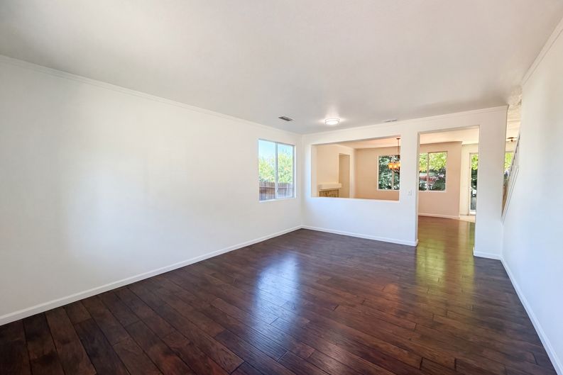 Photo 8 of 30 of 2805 Aquamarine Cir, Rescue, CA