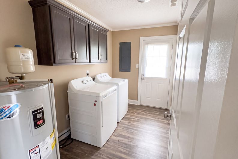 Photo 17 of 21 of 2401 N Hills Dr, New Bern, NC