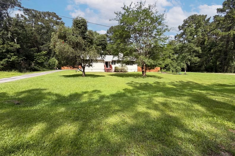 Photo 15 of 17 of 8510 McNeill Rd, Jacksonville, FL