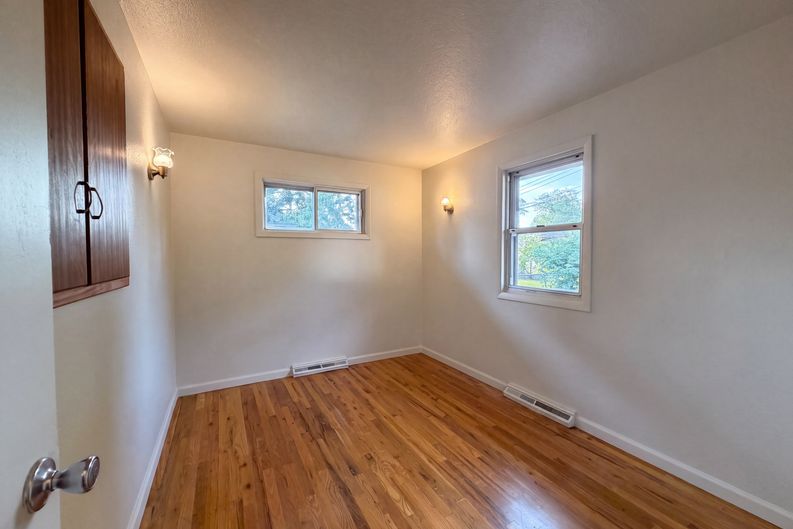 Photo 4 of 43 of 1535 W 15th St, Loveland, CO
