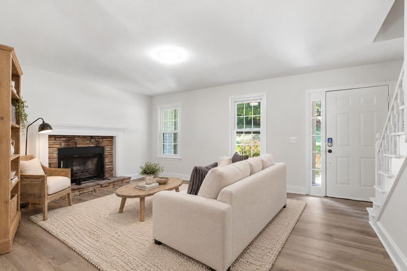 Photo 7 of 42 of 249 Serenoa Dr, Canton, GA