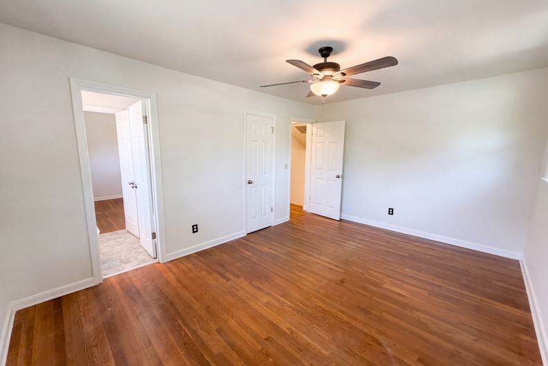 Photo 5 of 25 of 3022 Lindenwood Dr, Columbia, SC