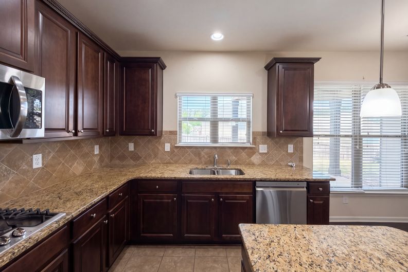 Photo 7 of 30 of 798 Kallispel Ct, Hampton, GA