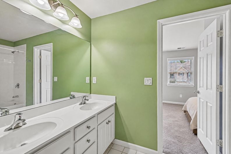 Photo 41 of 46 of 4865 Silver Leaf Dr, Cumming, GA