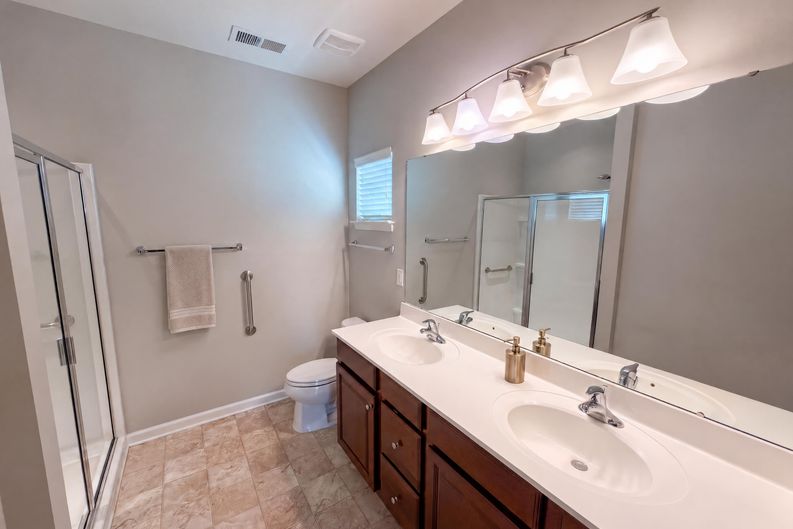 Photo 13 of 16 of 1006 Oakmere Rd, Waxhaw, NC