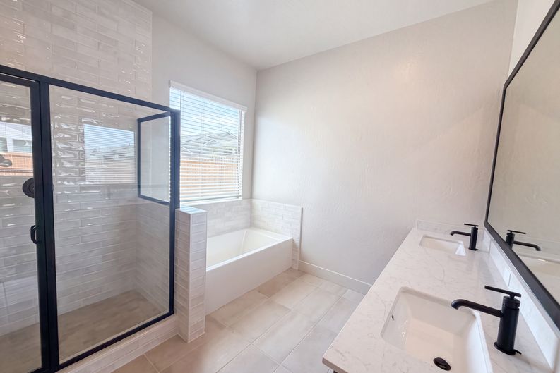 Photo 13 of 17 of 2246 N Marion Ave, Clovis, CA
