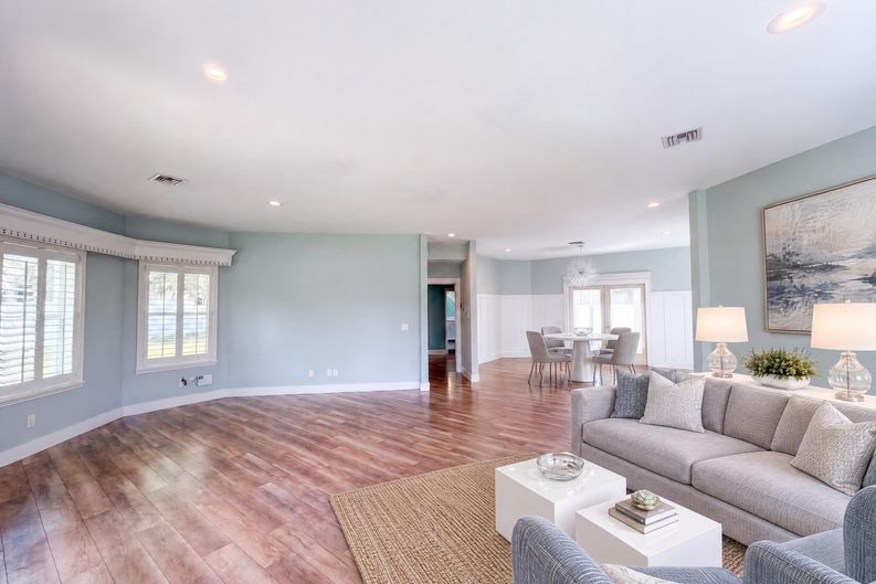 Photo 8 of 31 of 4335 SE 8th St, Ocala, FL