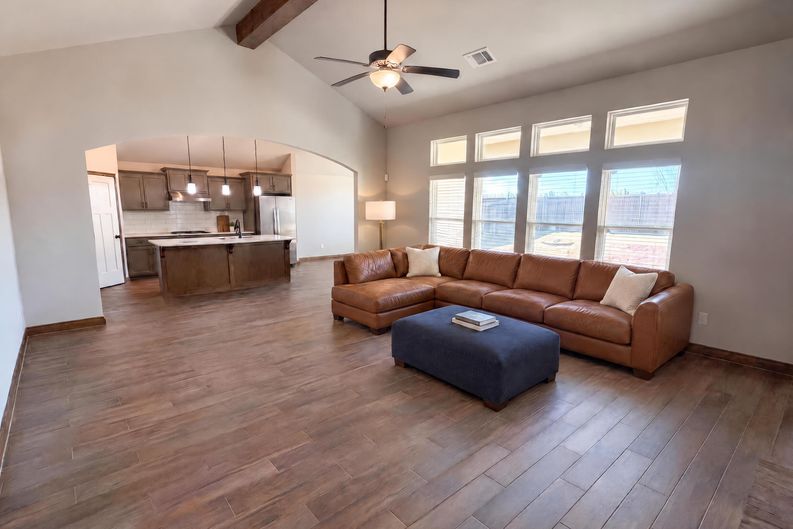 Photo 3 of 18 of 612 Carolyn Ridge Rd, Norman, OK