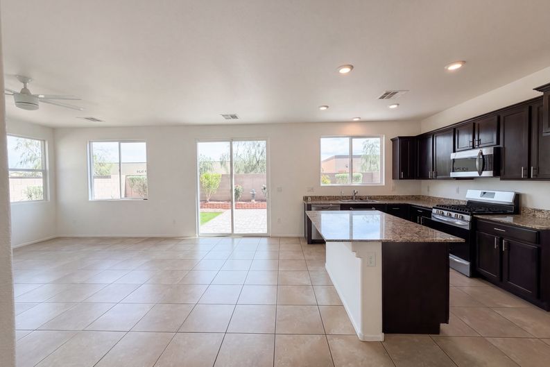 Photo 14 of 52 of 4036 White Opal St, Las Vegas, NV