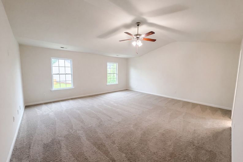 Photo 12 of 30 of 1144 Campbell Ridge Dr, Elgin, SC