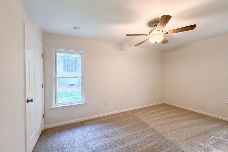 Photo 10 of 16 of 2513 Lindbergh St, Durham, NC