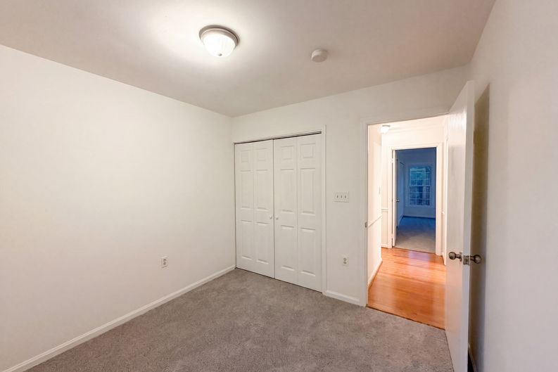Photo 24 of 51 of 8947 Rosewood St, Manassas, VA