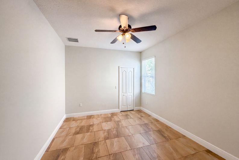 Photo 12 of 39 of 12706 Grovehurst Ave, Winter Garden, FL