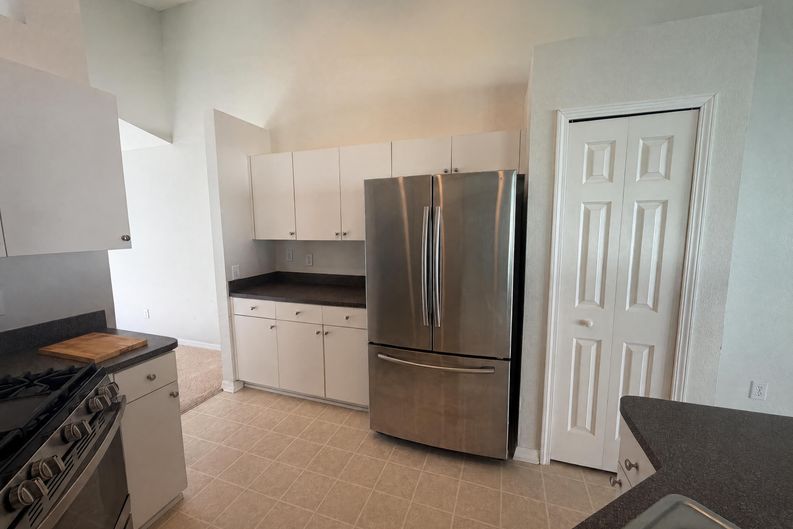 Photo 4 of 34 of 16005 Stags Leap Dr, Lutz, FL