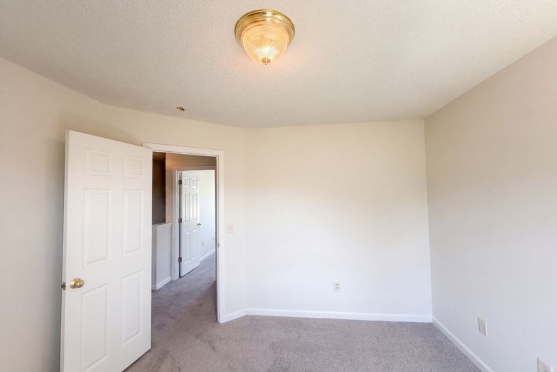 Photo 17 of 24 of 3807 Fig Leaf Ct, Greensboro, NC