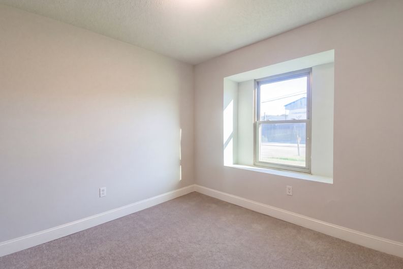Photo 11 of 18 of 505 Mount Vernon Dr, La Place, LA