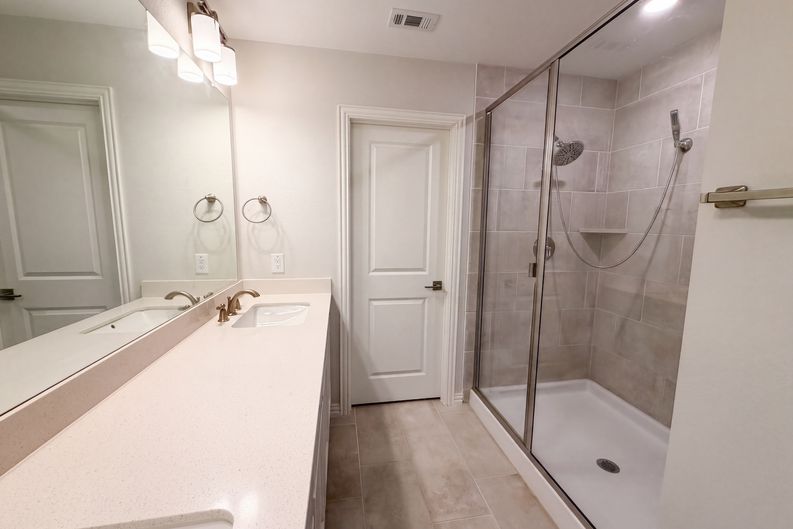 Photo 10 of 22 of 1448 Martingale Ln, Forney, TX