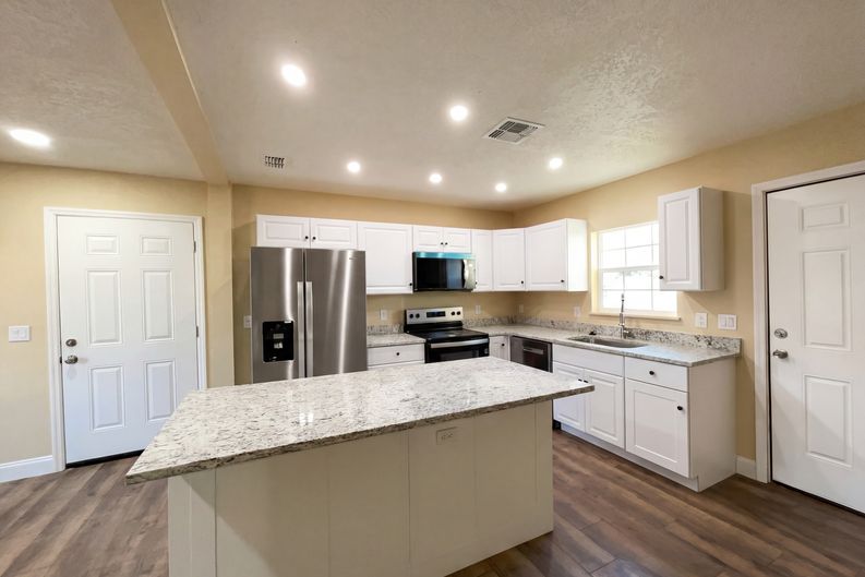 Photo 13 of 22 of 546 Gifford Ct, Deltona, FL