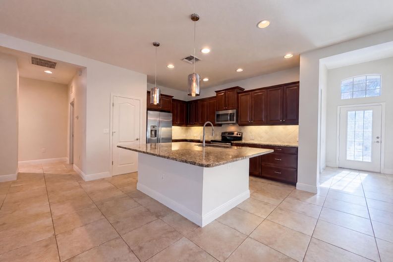 Photo 39 of 47 of 1416 Hickory View Cir, Parrish, FL