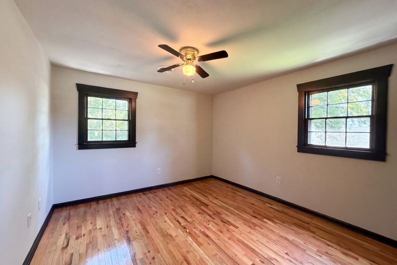 Photo 8 of 20 of 509 Drake Ave, Nashville, TN