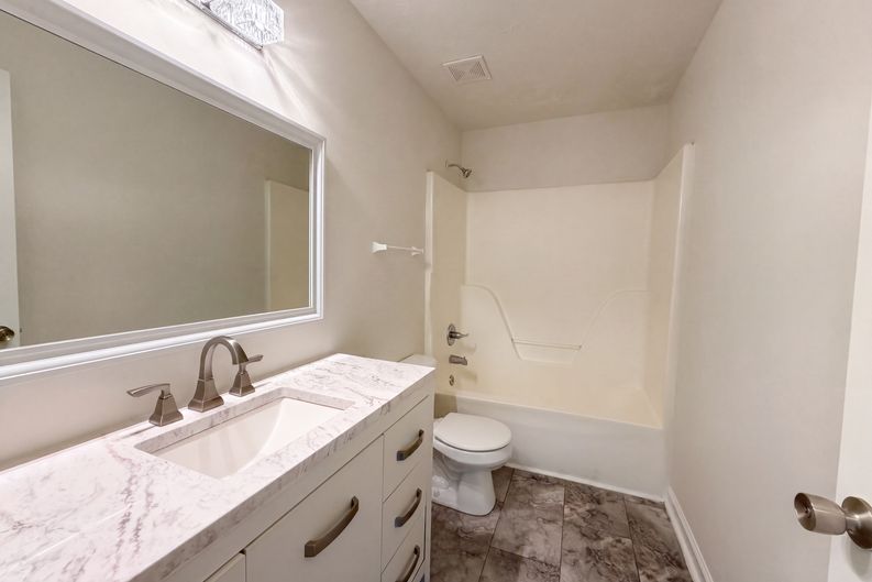 Photo 22 of 28 of 125 Ivanhoe Ct, Murfreesboro, TN