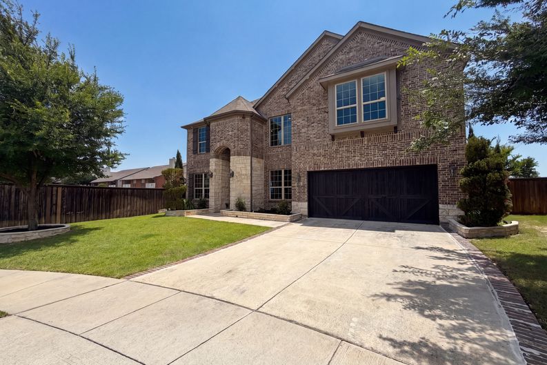 Photo 35 of 42 of 7221 Durand Dr, Irving, TX