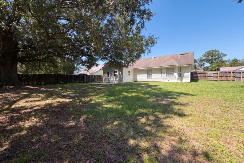 Photo 28 of 29 of 220 Chestnut Ct, Kingsland, GA