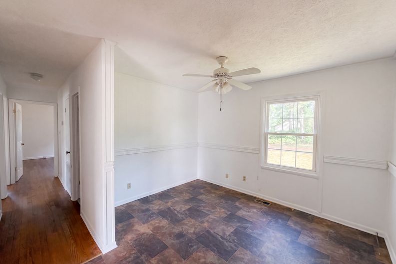 Photo 7 of 17 of 2806 E Cramer Dr, Fayetteville, NC