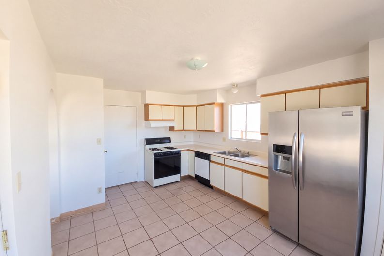 Photo 6 of 25 of 1890 Raspberry Dr NE, Rio Rancho, NM
