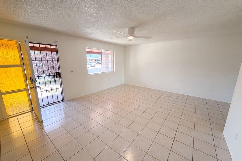 Photo 3 of 19 of 7949 E Manitoba Pl, Tucson, AZ