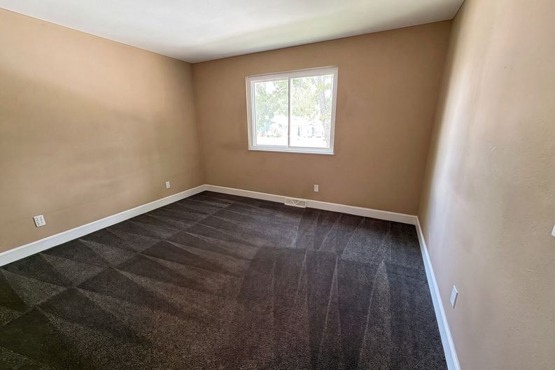 Photo 4 of 26 of 10661 Quail Ct, Broomfield, CO