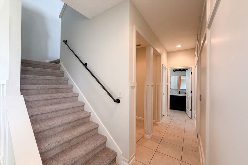 Photo 14 of 40 of 881 Haring Ln, Mount Dora, FL