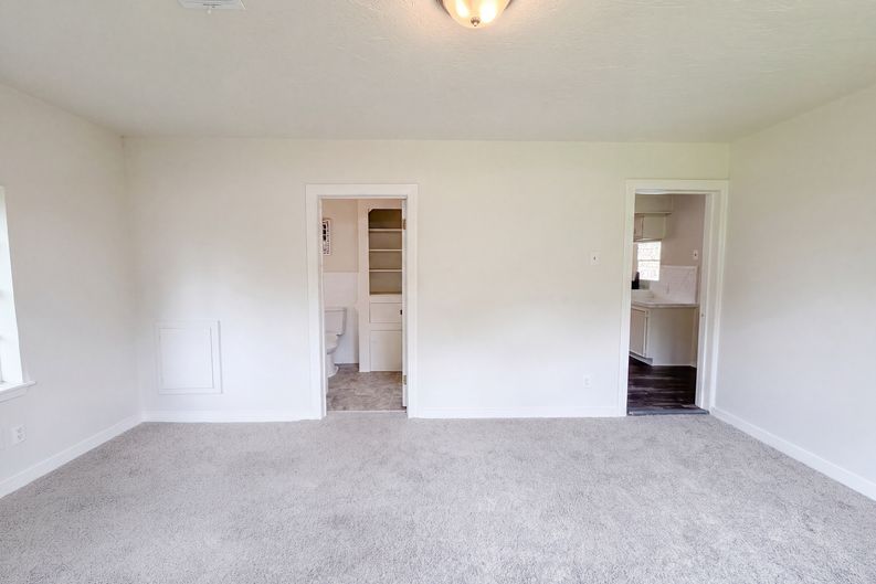 Photo 12 of 26 of 714 Bolling Ln, Houston, TX