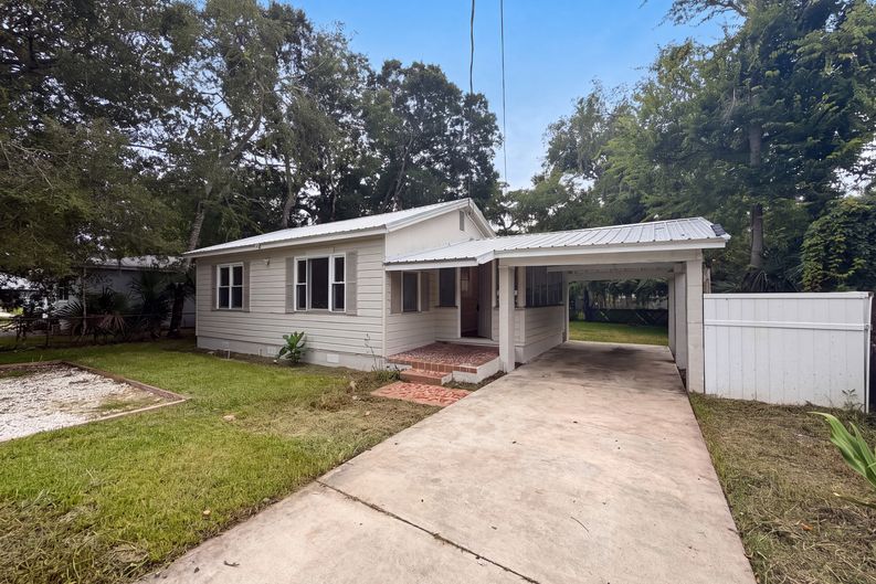 Photo 18 of 20 of 706 Flanders Ave, Daytona Beach, FL