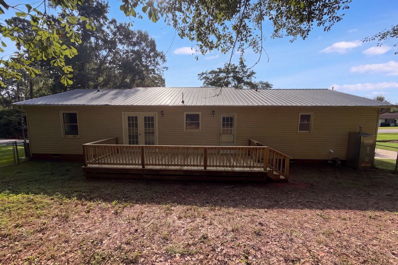 Photo 5 of 23 of 106 Hilltop Rd, Laurens, SC