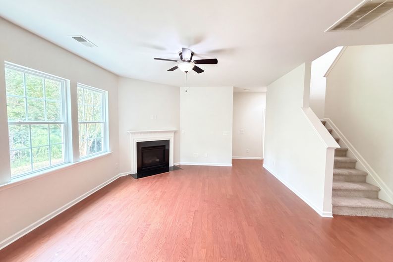 Photo 9 of 26 of 7230 Kinley Commons Ln, Charlotte, NC
