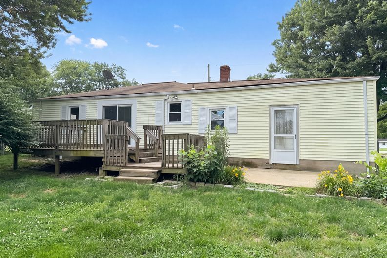 Photo 5 of 17 of 820 Lilly Ln, Cincinnati, OH