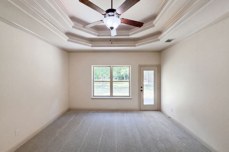 Photo 4 of 25 of 121 Rey Del Mar Cir, Weatherford, TX