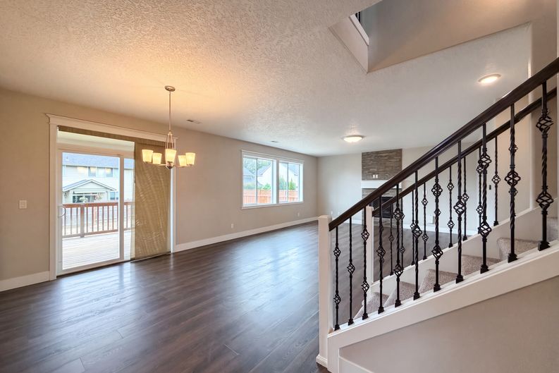 Photo 8 of 26 of 2958 SW Redmond Hill Rd, McMinnville, OR