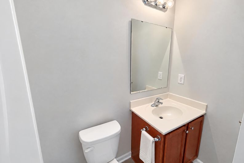 Photo 20 of 25 of 104 Langhorne Dr, Mount Holly, NC
