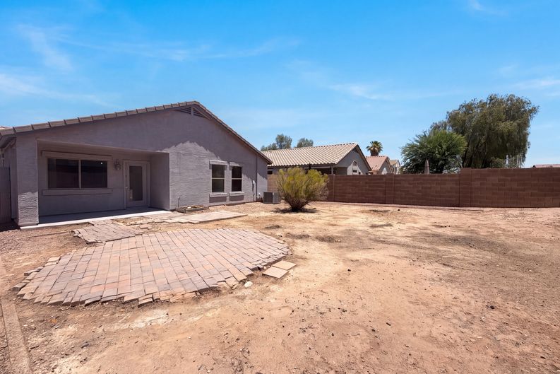 Photo 5 of 17 of 1321 W Matthews Dr, San Tan Valley, AZ